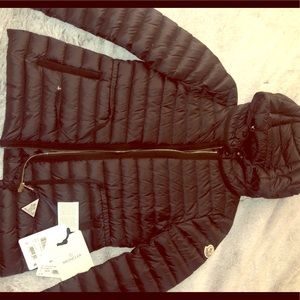 Brand New Never Worn Moncler Puffer Authentic!!!